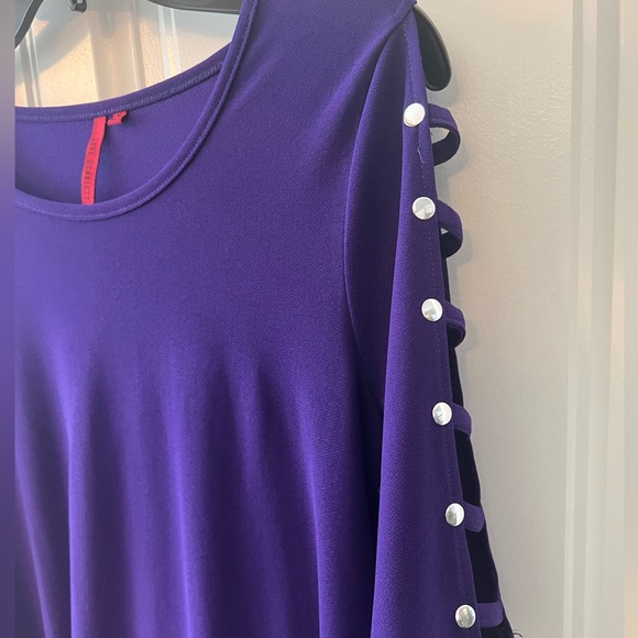 Love Scarlett Dark Purple 3/4 Cut Out Sleeve Top Blouse Sz M - Picture 2 of 10